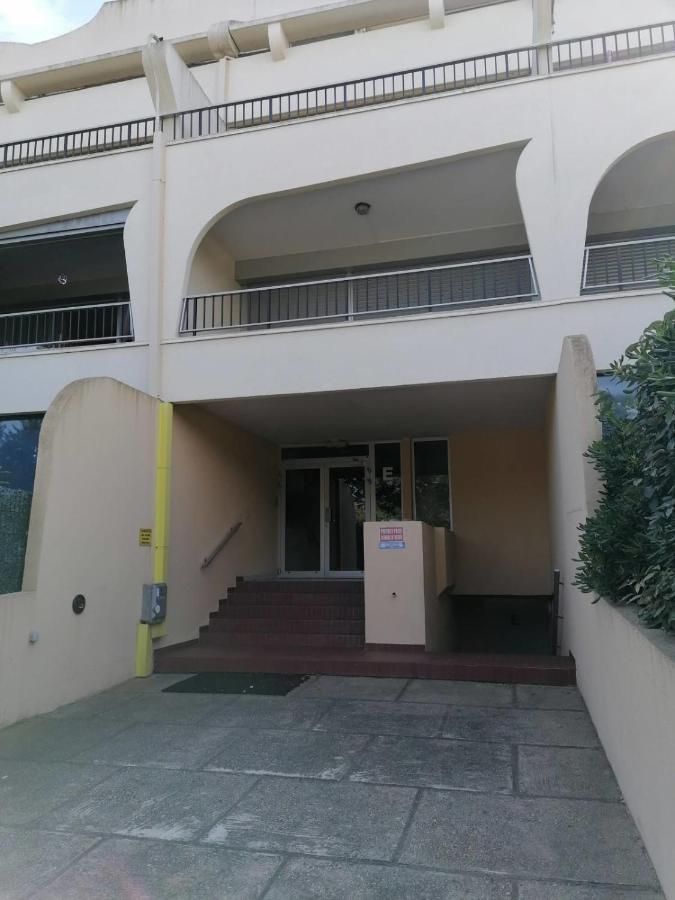 40M With Terrace In A Residence With Pool 勒格罗-迪鲁瓦 外观 照片